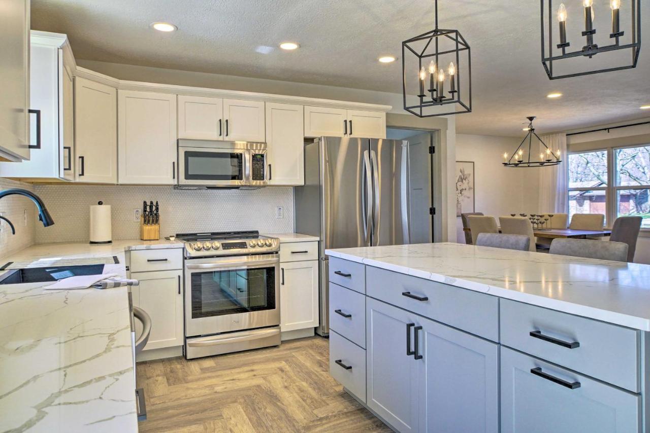 Retreat With Deck About 9 Mi To Downtown Springfield Villa Ozark Ngoại thất bức ảnh